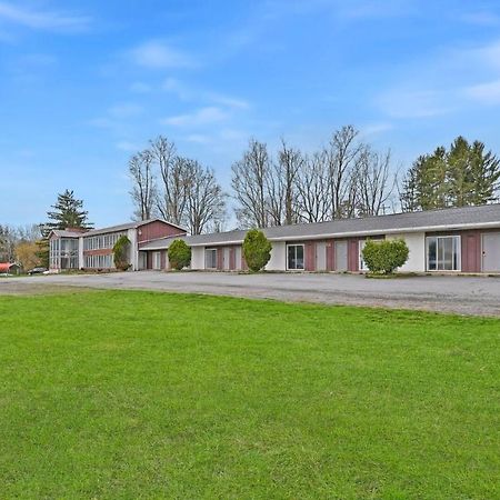 Maplehurst Motel Tunkhannock ภายนอก รูปภาพ