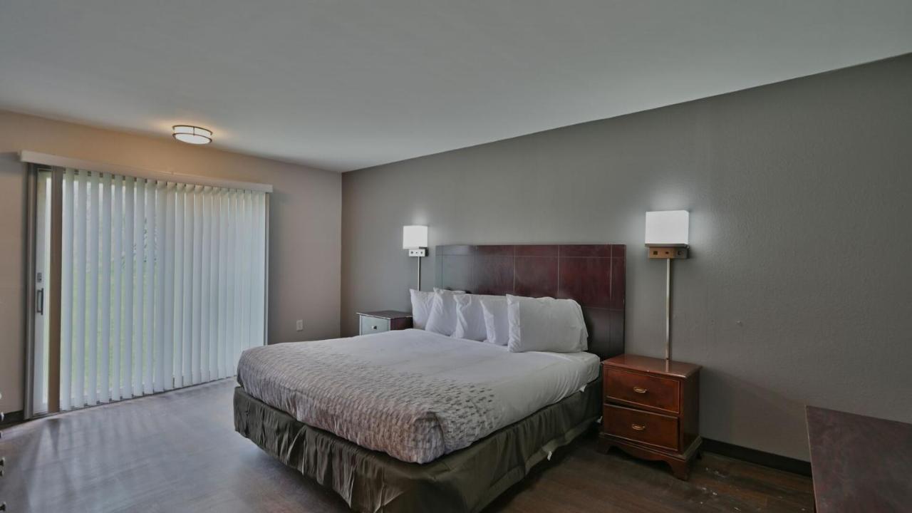 Maplehurst Motel Tunkhannock ภายนอก รูปภาพ